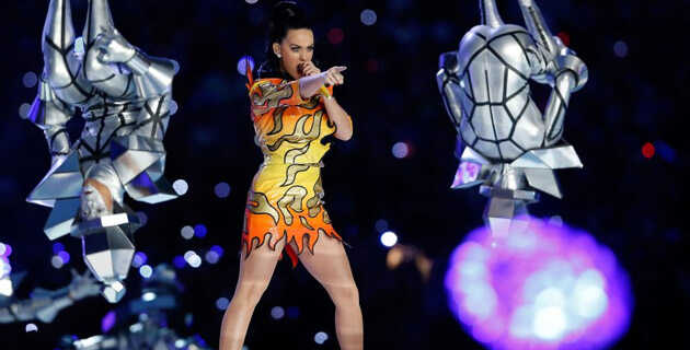 Katy Perry’den muhteşem sahne şovu