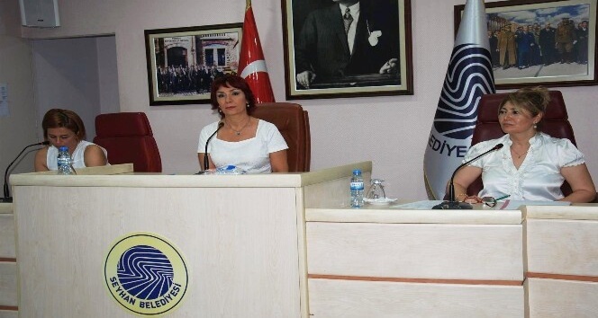 Seyhan Belediye Meclisini üç kadın yönetiyor