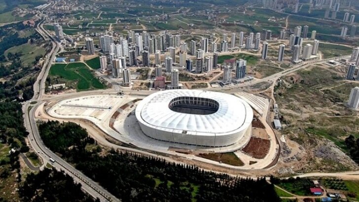 Adana’da Yeni Stadyum Sonunda Bitiyor!