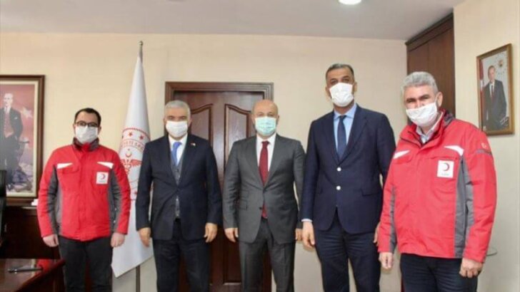Türk Kızılay tarafından Adana’daki sağlık çalışanlarına bir tır hijyen malzemesi desteğinde bulunuldu