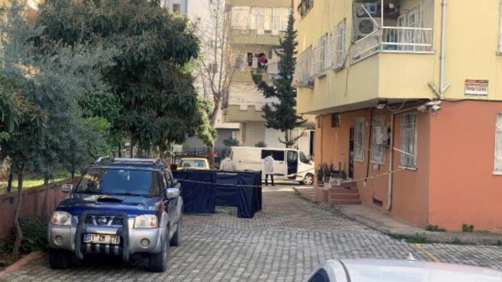 Adana’da 12’nci kattan düşen genç kız hayatını kaybetti