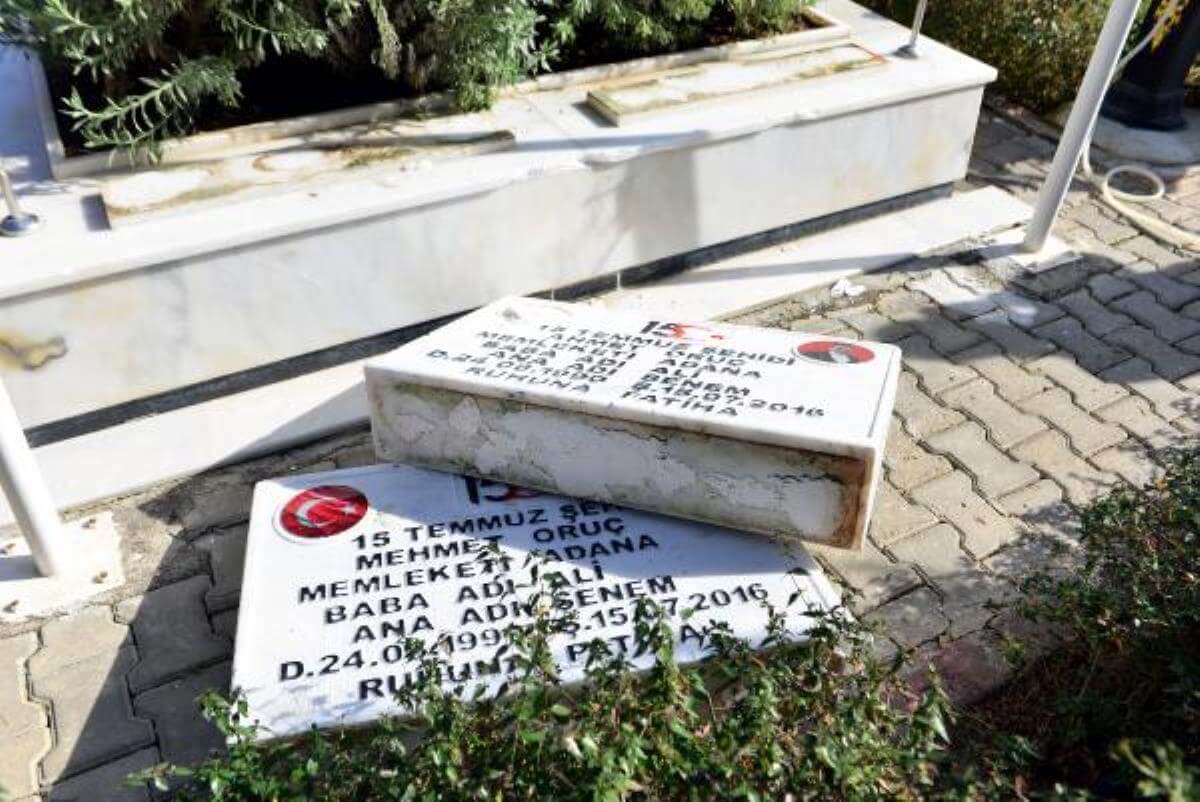 Şehit mezarları dahil, 79 mezar taşını tahrip ettiği öne sürülen 5 şüpheli yakalandı