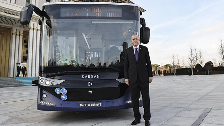 İlk elektrikli sürücüsüz otobüs... Cumhurbaşkanı Erdoğan tanıtım törenine katıldı