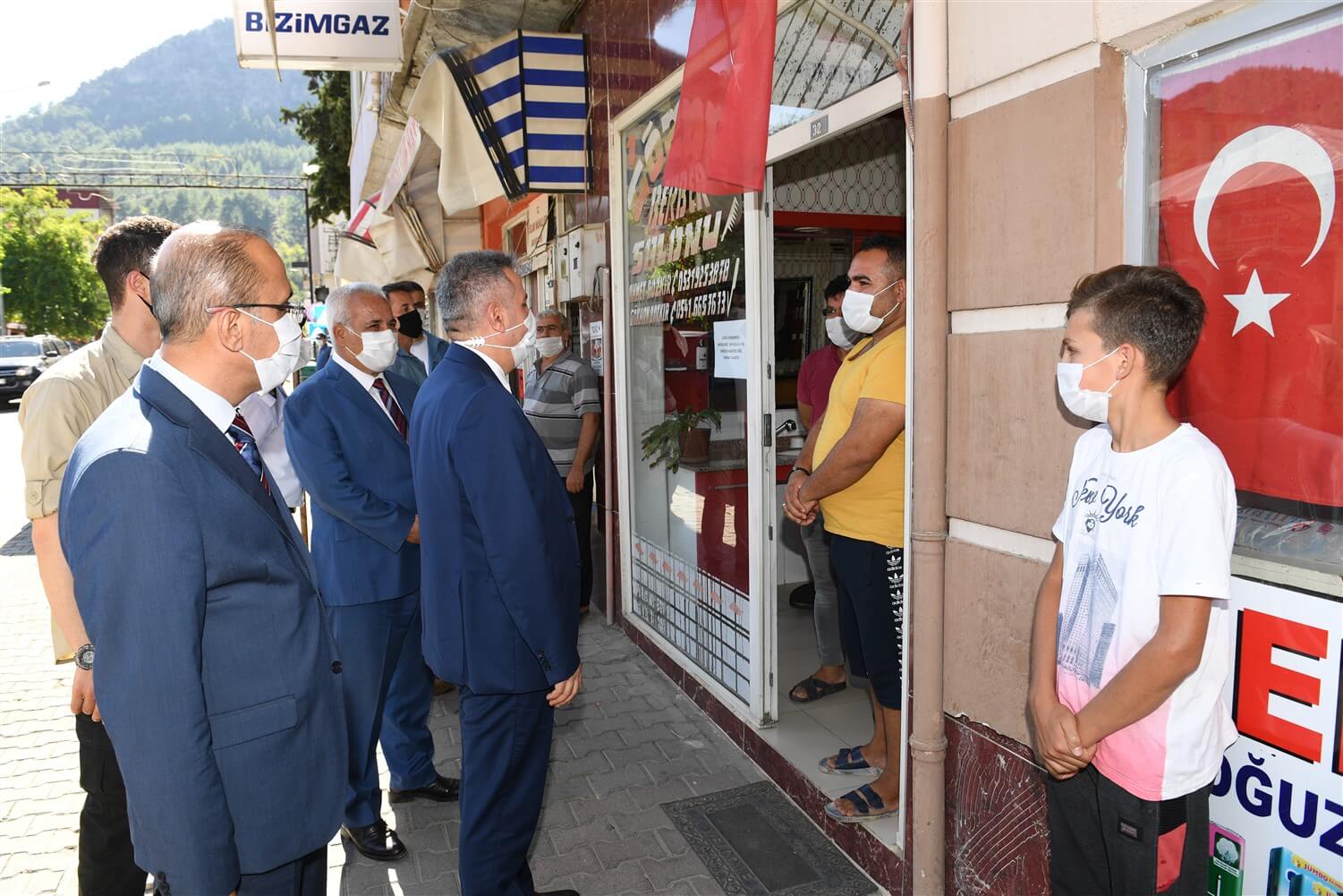 Adana Valisi Süleyman Elban’dan Feke esnafına ziyaret
