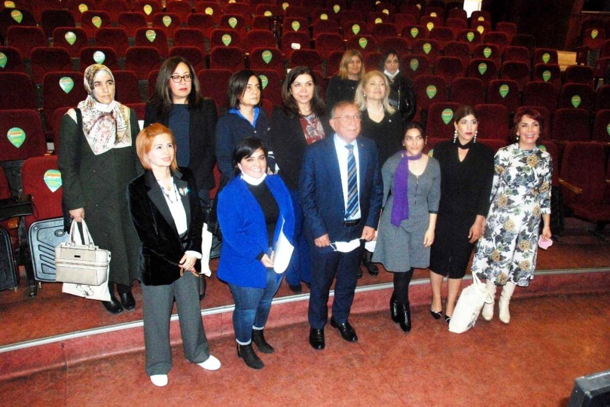 Seyhan Belediye Meclisi’nde Kadınlar Günü kutlaması
