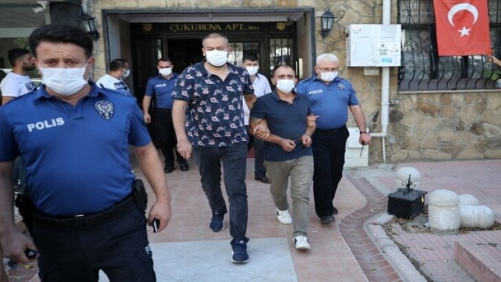 Adana’da bir kişi kendisini aldattığı iddiasıyla karısını öldürdü