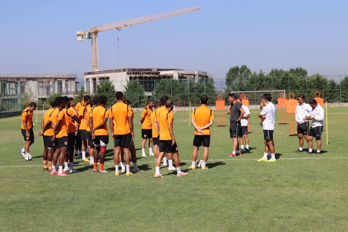 Adanaspor, yeni sezon hazırlıklarını Bolu’da sürdürüyor