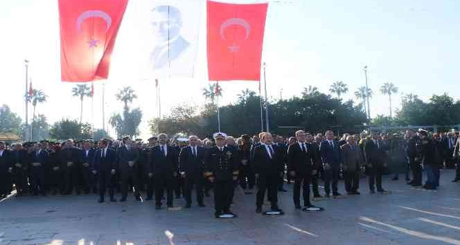 Türkiye Cumhuriyeti’nin kurucusu Ulu Önder Mustafa Kemal Atatürk, ölümünün 84’üncü yılında Mersin’de törenle anıldı