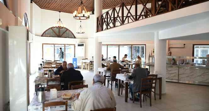Tarsus’taki Halk Restorana büyük ilgi