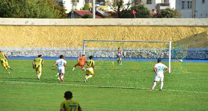 TFF 3. Lig: Osmaniyespor FK: 4 – Siirt İl Özel İdaresi Spor: 0