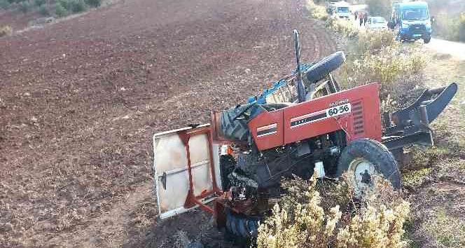 Osmaniye’de otomobil ile traktör çarpıştı sürücüler yaralandı