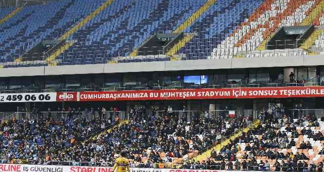 Adana Demirsporlu taraftarlar, Sampdoria maçında takımını yalnız bıraktı