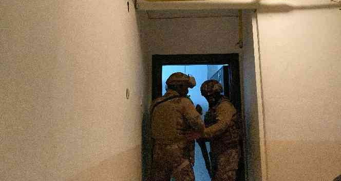 Mersin’de organize suç örgütü operasyonu: 14 gözaltı kararı