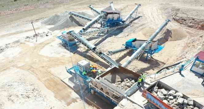 Kocasinan’ın taş ocağı, 470 bin ton mıcır üretimiyle 16 milyon 315 bin TL tasarruf sağladı
