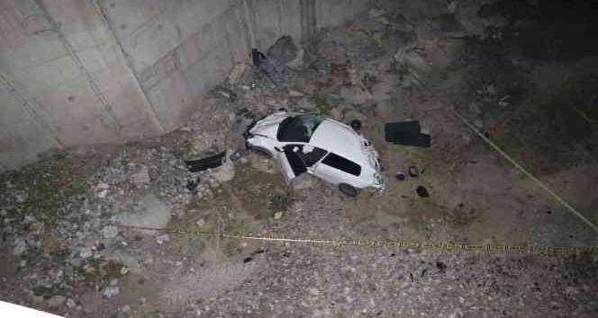 Adana’da kontrolden çıkan otomobil Çakıt Çayı’na uçtu: 1 ölü, 2 yaralı