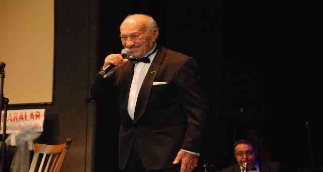 Mustafa Sağyaşar 70. sanat yılını Adana’da konserle kutladı