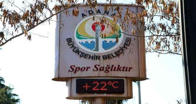 Adana’da termometreler 22 dereceyi gösterdi