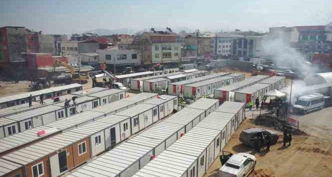 Afet bölgesindeki ilk ‘konteyner çarşı’, yarın Elbistan’da hizmet verecek