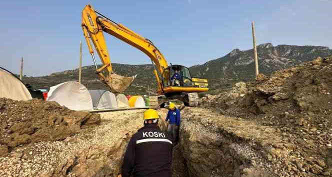 Konya Büyükşehir Hatay’da su ve kanalizasyon şebekesini ayağa kaldırmak için çalışıyor