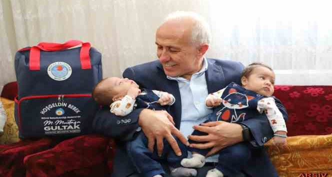 Akdeniz’de 5 bin 352 aileye ‘Hoş Geldin Bebek’ çantası ulaştı
