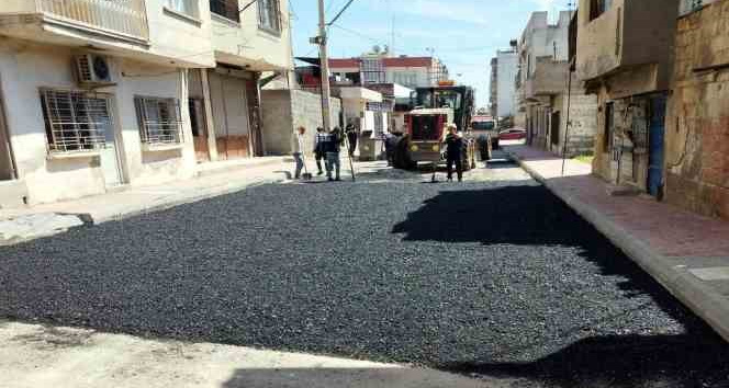 Akdeniz’de asfalt çalışmaları hız kazandı