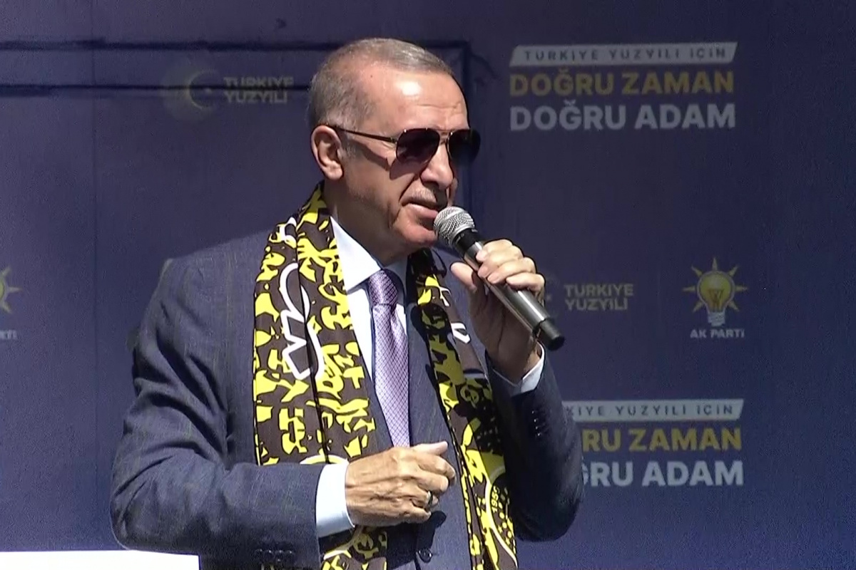 Cumhurbaşkanı Erdoğan: ‘Bu milleti kirli oyunlarına alet edemeyecekler’