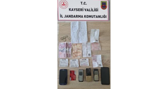 Kayseri’de sosyal medyadan bahis kuponu satan şahıs yakalandı