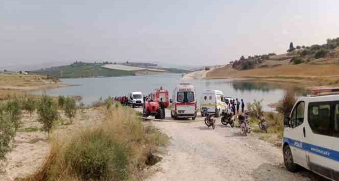 Tarsus’ta baraj gölünde araç içerisinde bir şahıs ölü bulundu