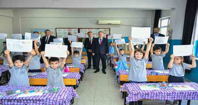 Adana’da 517 bin 728 öğrenci karne aldı