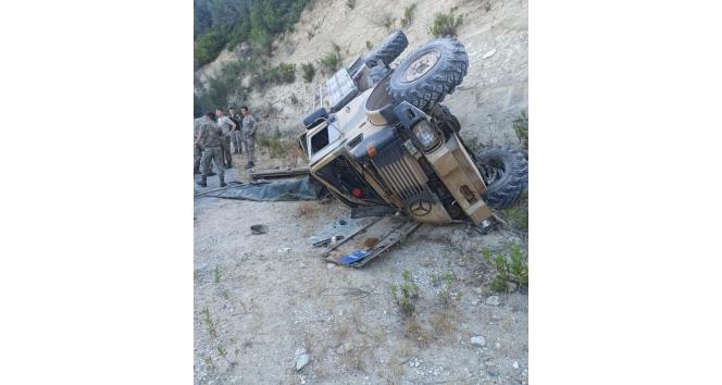 Hatay’da askeri araç devrildi: 4 yaralı