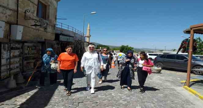Akdeniz Belediyesinden kadınlara bayram hediyesi; Kapadokya gezisi