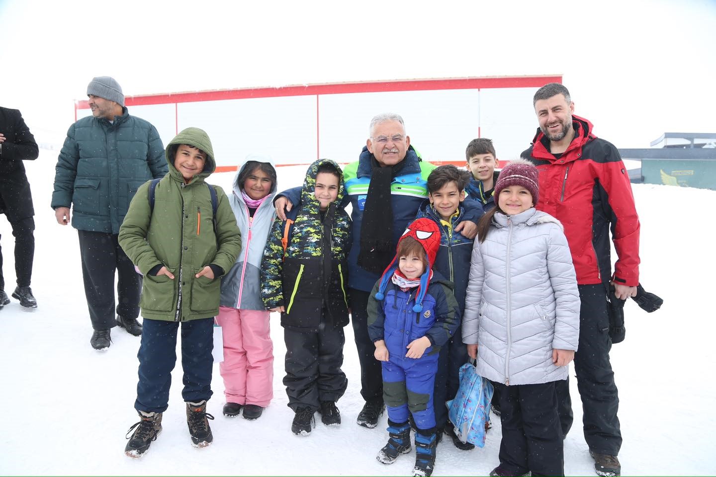 Başkan Büyükkılıç: “Türkiye’nin en büyük kayak okulu Erciyes’te hizmet veriyor”