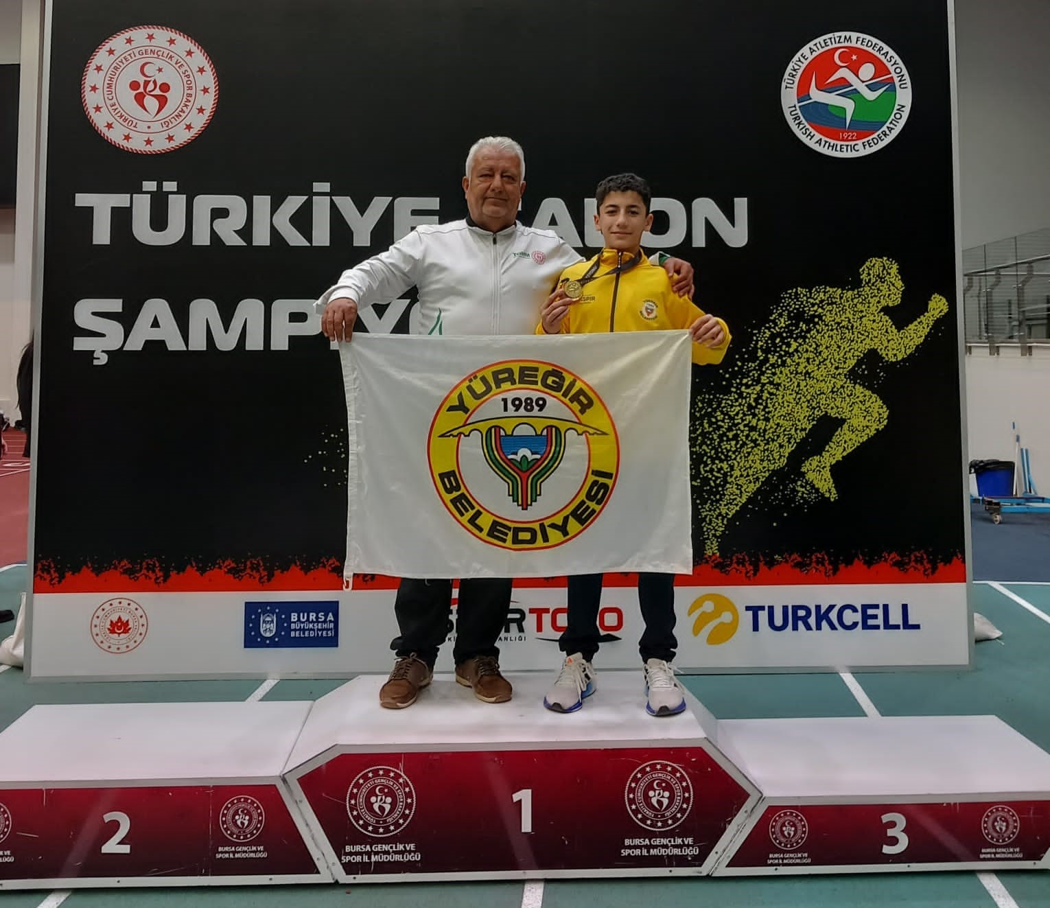 Yüreğirli atletlerden Türkiye rekoru