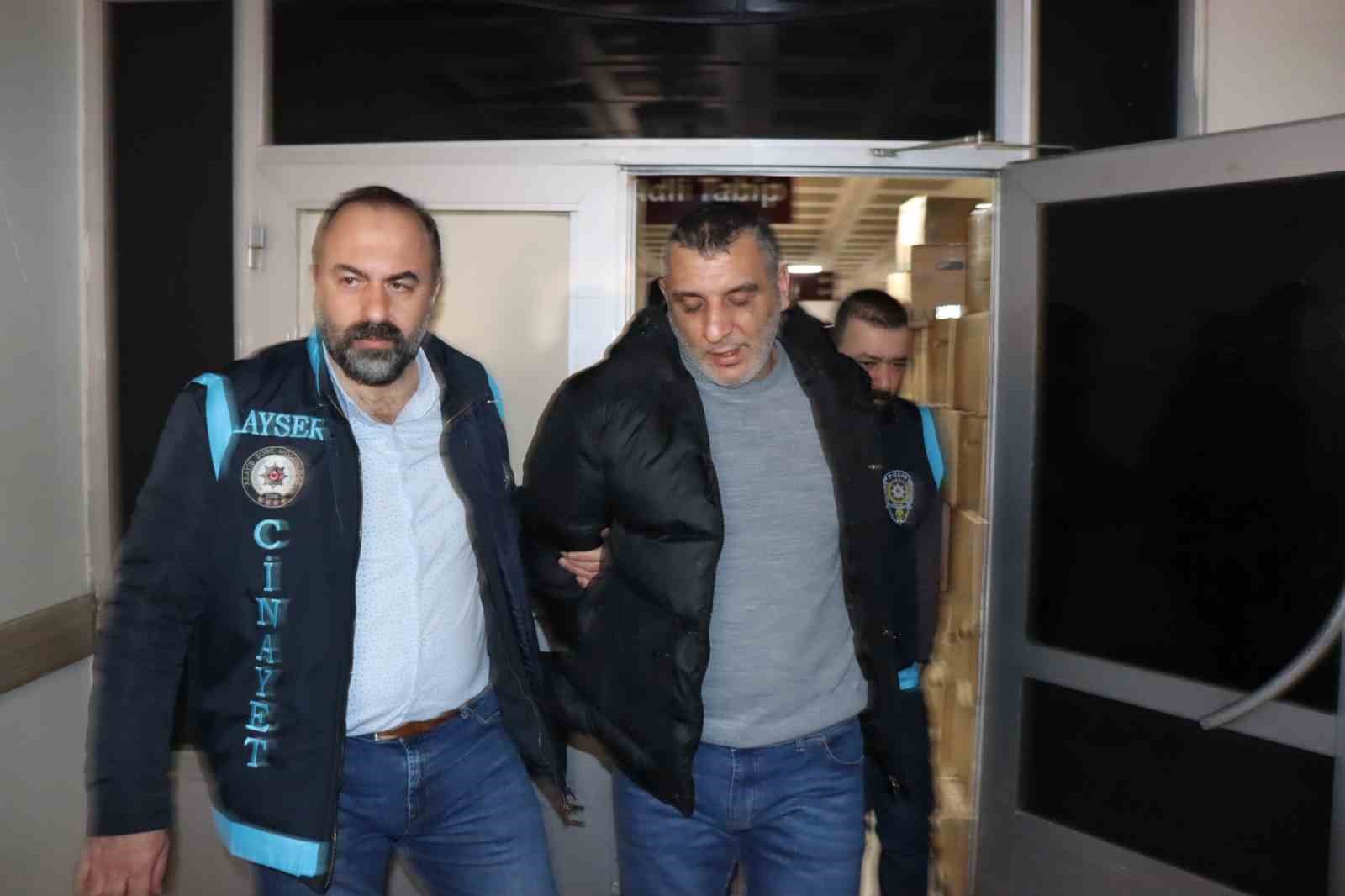 Kayseri’de gazeteciyi silahla yaralayan şüpheli adliyeye sevk edildi