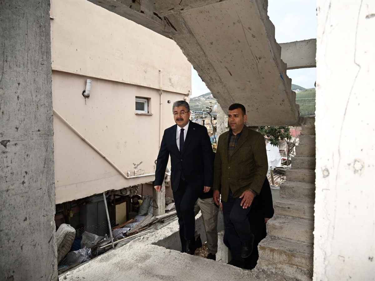 Osmaniye’de yerinde dönüşüm projesinde inşaatlar yükseliyor