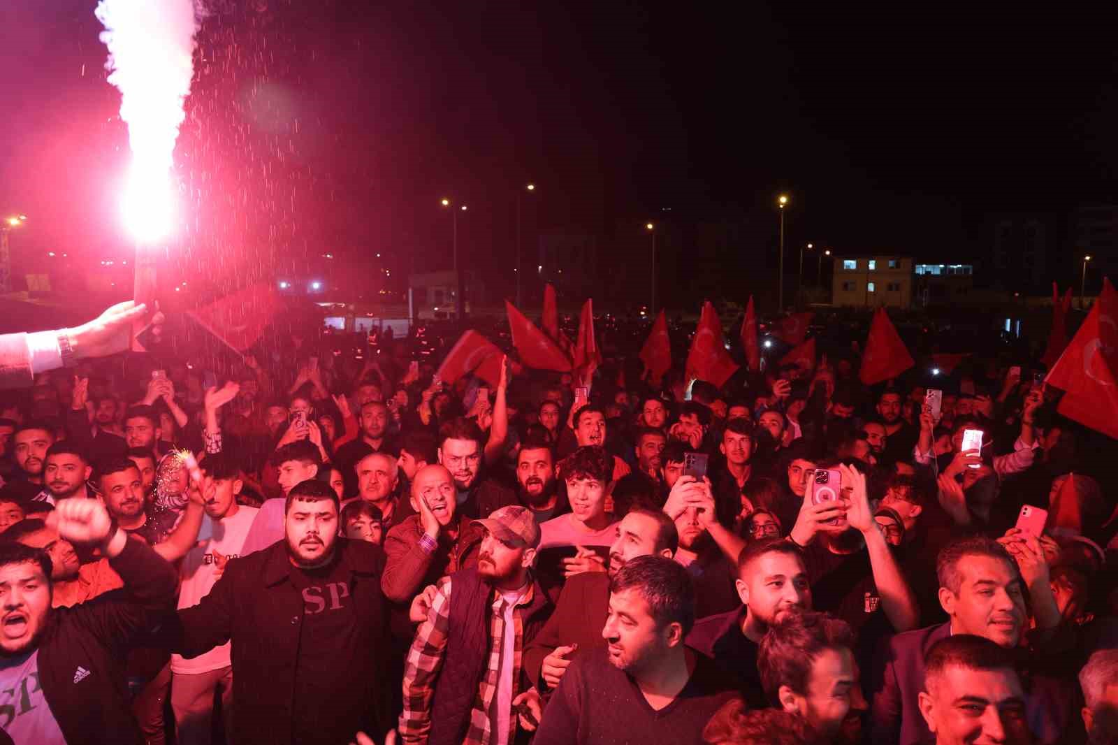 Cumhur İttifakı Hatay Büyükşehir Belediye Başkan Adayı Öntürk’den zafer konuşması